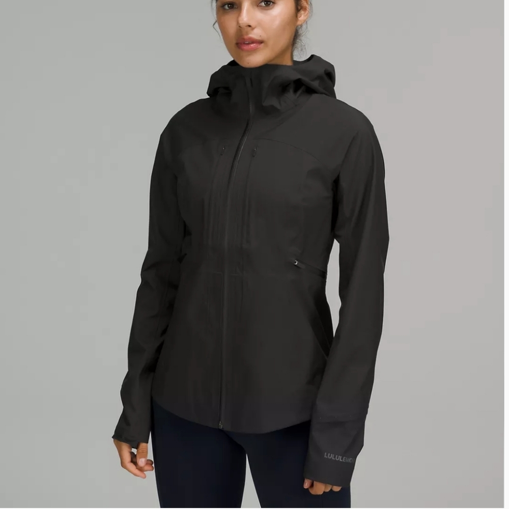 SOLD** Lululemon Break a Trail Jacket - 6 - Picture 1 of 15